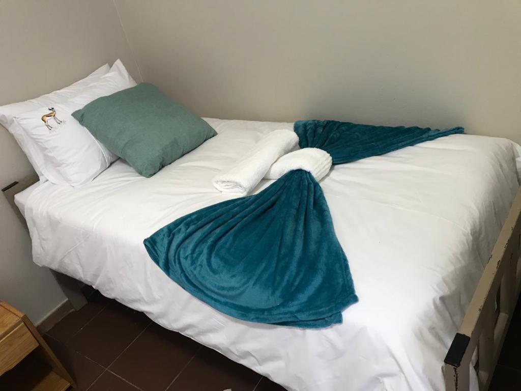 Urbanlife Keetmanshoop Accommodation מראה חיצוני תמונה
